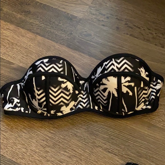 Palm tree bikini top! - Picture 1 of 5